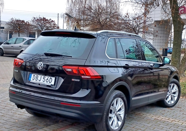 Volkswagen Tiguan cena 97900 przebieg: 153000, rok produkcji 2019 z Gołańcz małe 742